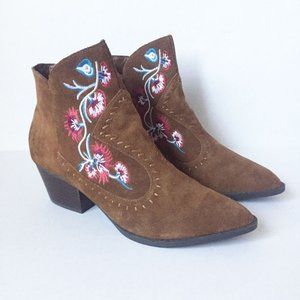 Carlos Santana Vivien Embroidered Western Suede Booties 9.5